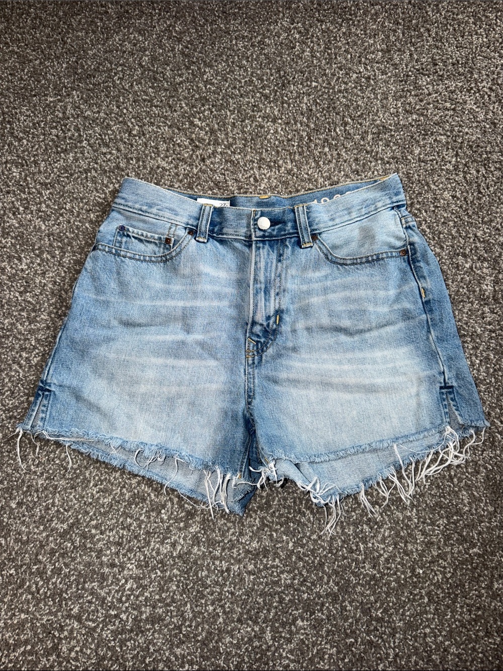 GAP Light Blue Distressed Denim Cutoff Shorts size 27R